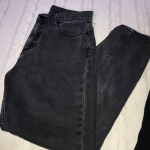 Urban outfitters brand mom jeans